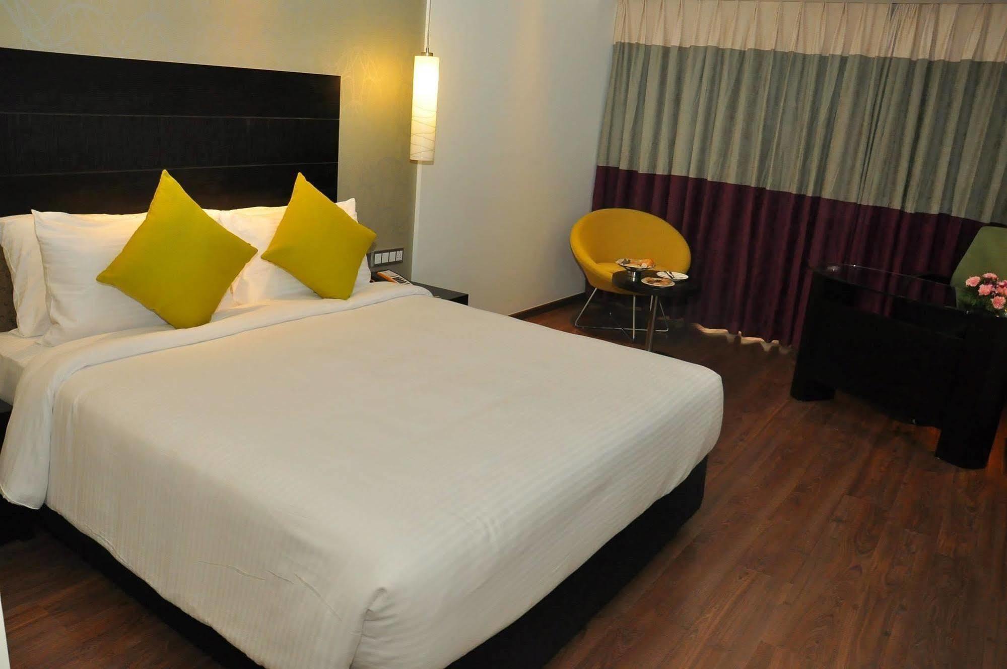 Hycinth Hotels Thiruvananthapuram Exterior photo